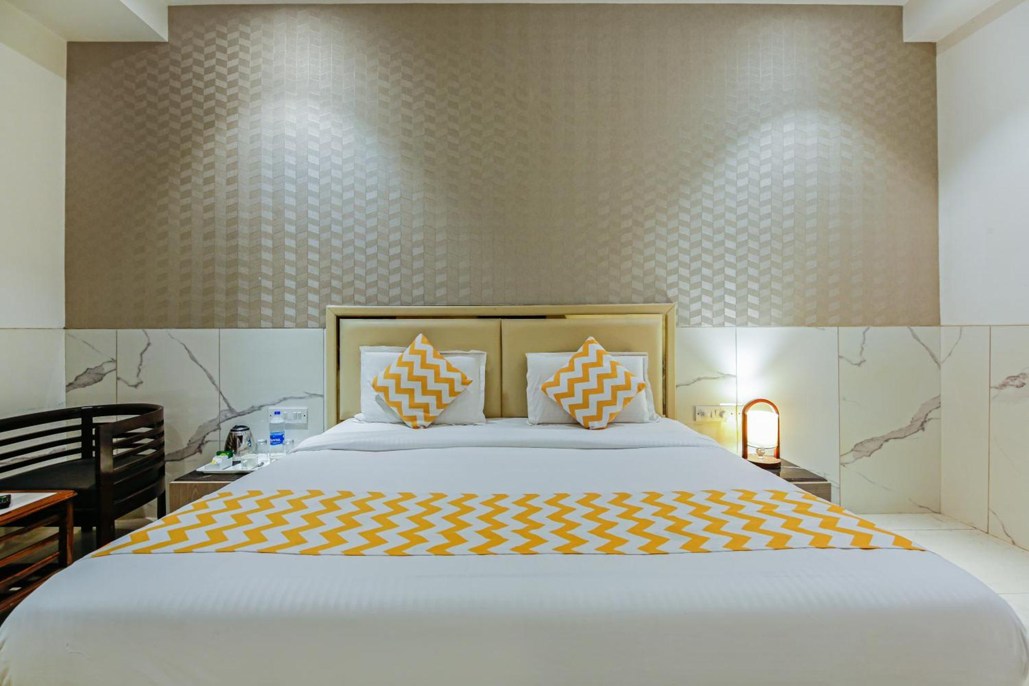 Hotel Delhi 37 By Star Group Near Delhi Airport Нью-Дели Экстерьер фото