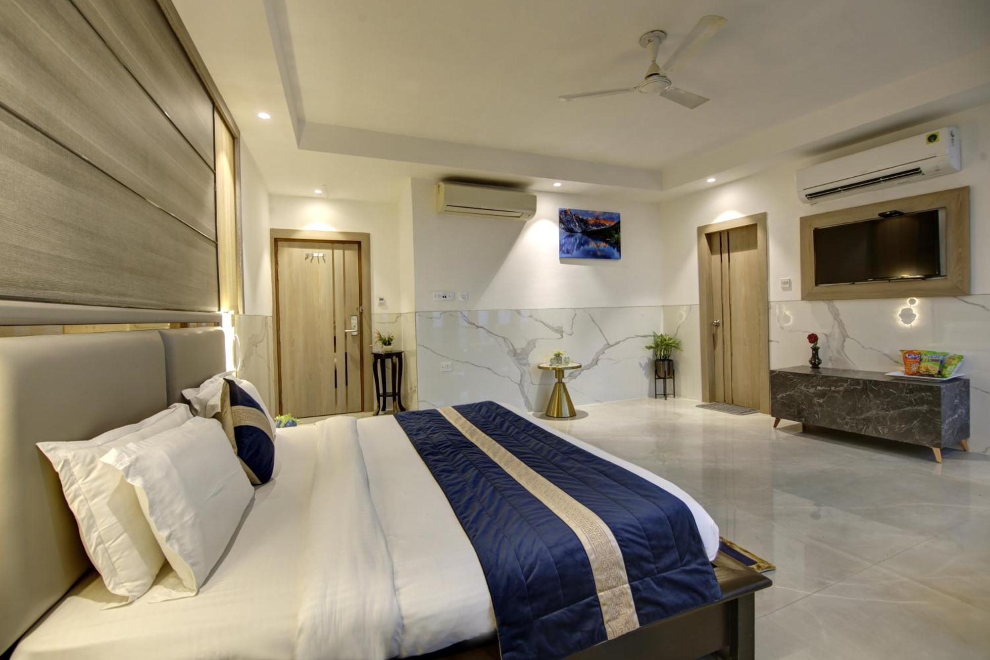 Hotel Delhi 37 By Star Group Near Delhi Airport Нью-Дели Экстерьер фото