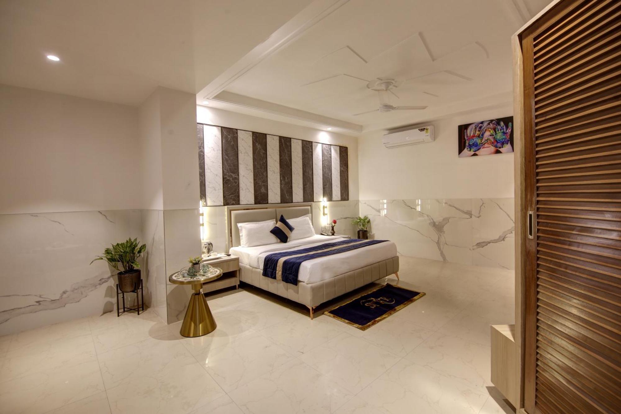 Hotel Delhi 37 By Star Group Near Delhi Airport Нью-Дели Экстерьер фото