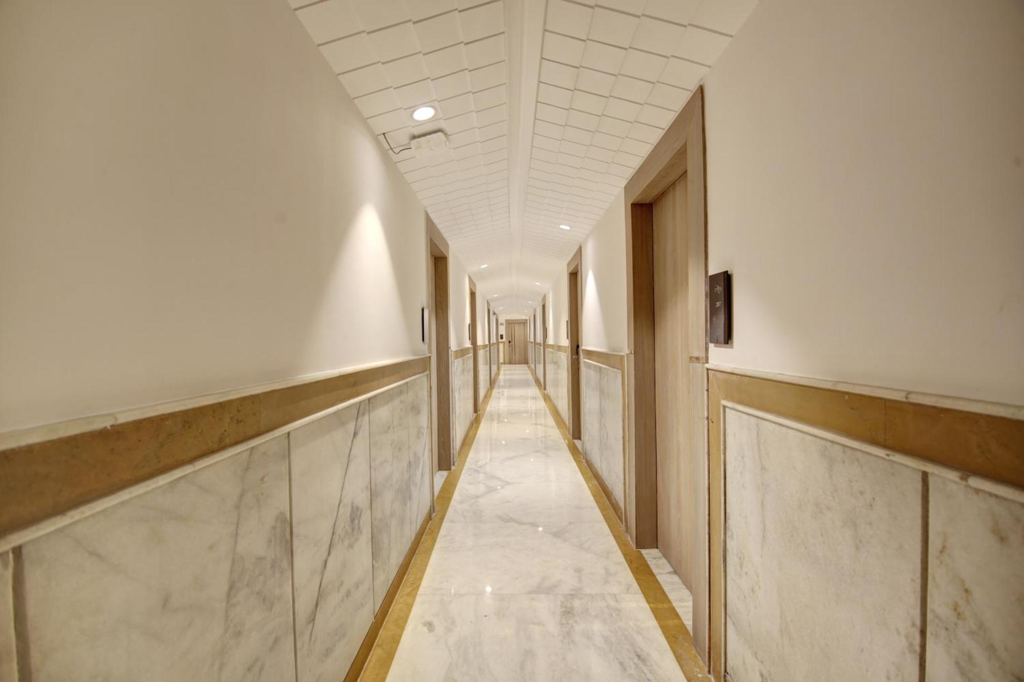 Hotel Delhi 37 By Star Group Near Delhi Airport Нью-Дели Экстерьер фото